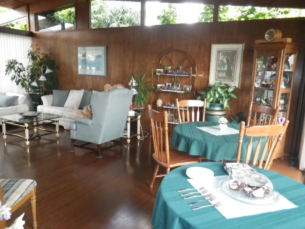 נאנאימו Beach Estates Inn Bed And Breakfast מראה חיצוני תמונה