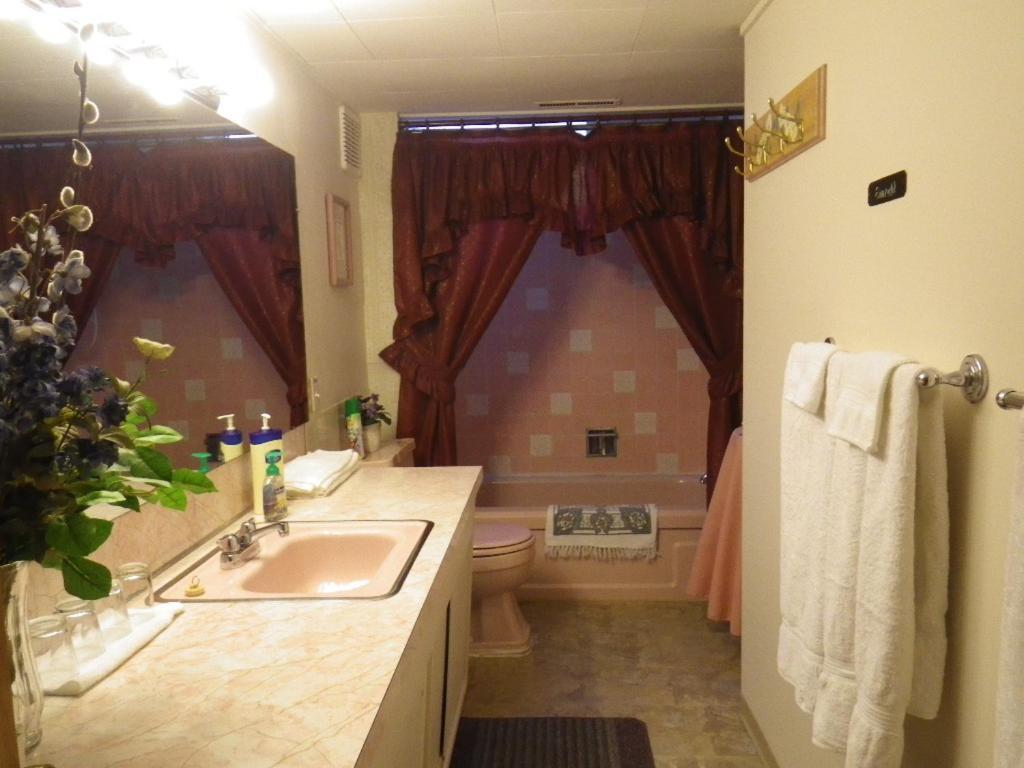 נאנאימו Beach Estates Inn Bed And Breakfast מראה חיצוני תמונה